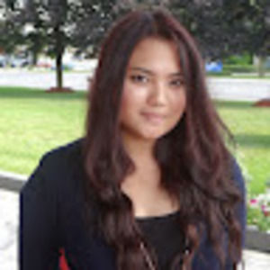 Meet your Posher, Caitlin